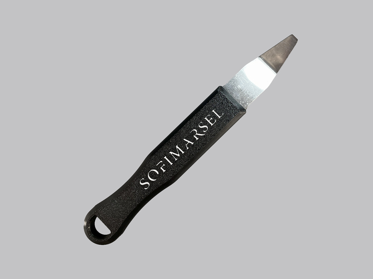 A 7-3 SPACHTEL FÜR MONTAGE FÜR SCHWIERIGE STELLEN